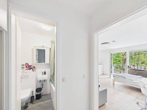 Wohnung 1. OG frisch saniert - 