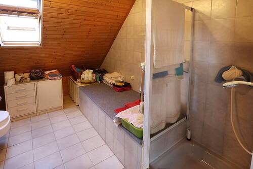 DG: Wannen-/Duschbad - 