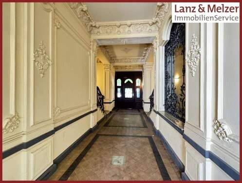 Foyer - 