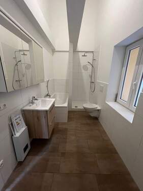 Einblick modernes Bad - 