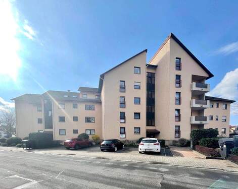 Hausansicht I - +++ Freie Dreizimmerwohnung mit toller Aussicht in Heppenheim +++