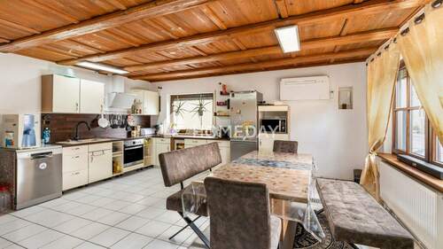 Küche 2 - Etagenwohnung mit 105,00 m&sup2; in Gosheim zum Kaufen