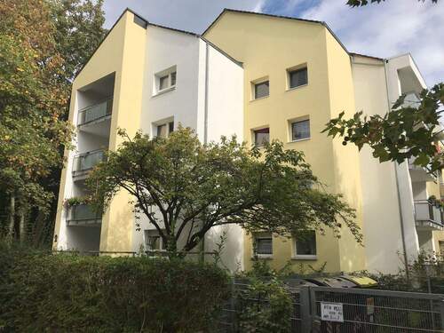 Seitliche Ansicht des Wohngebäudes - 3 Zimmer Etagenwohnung zur Miete in Darmstadt