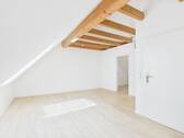 Blick in den offenen Wohnbereich im Dachgeschoss - 