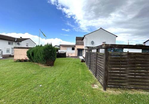Rückansicht - 5 Zimmer Doppelhaushälfte zum Kaufen in Höxter / Lüchtringen