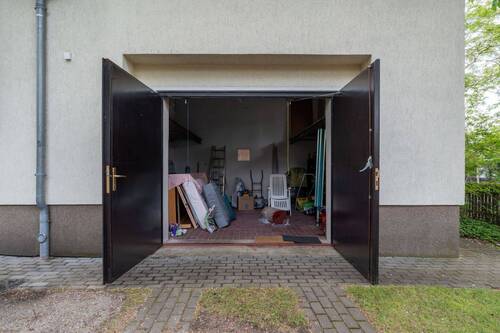 Garage - 