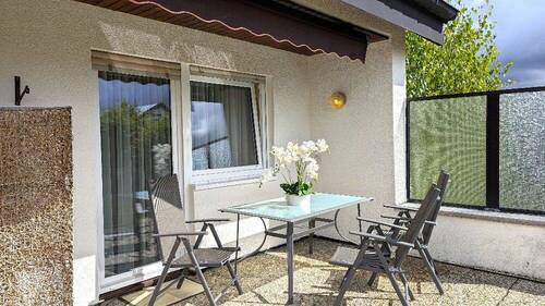 Nehmen Sie Platz auf der Terrasse - 