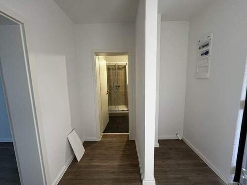 Flur - 2 Zimmer Etagenwohnung zur Miete in Lüneburg