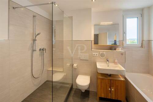 ö Badezimmer - 