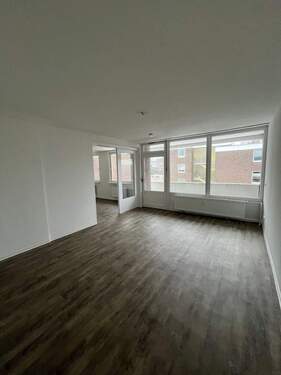 Wohnzimmer - Gepflegte 3-Zimmer-Wohnung in Sackgassenlage