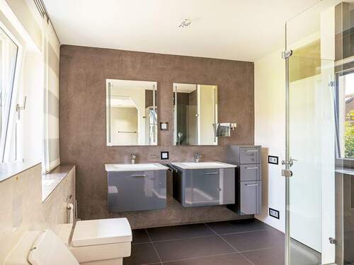 Badezimmer Ansicht 1 - 