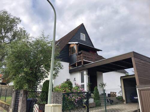 Eingang - 7 Zimmer Doppelhaushälfte in Starnberg