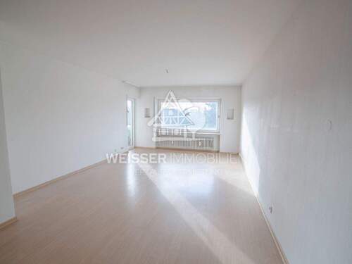 Wohnzimmer Ansicht 1 - 2 Zimmer Etagenwohnung in Erlangen