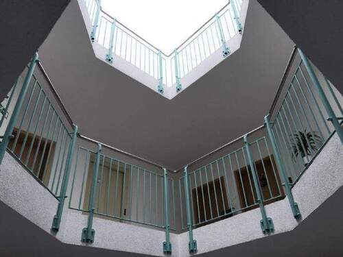 Bild 1 - 6 Zimmer Etagenwohnung zur Miete in Kitzscher