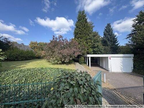 Garage und Zuwegung - 5 Zimmer Einfamilienhaus zum Kaufen in Hanstedt