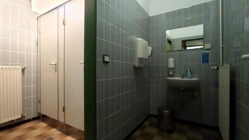 Damen-WC-Raum - 