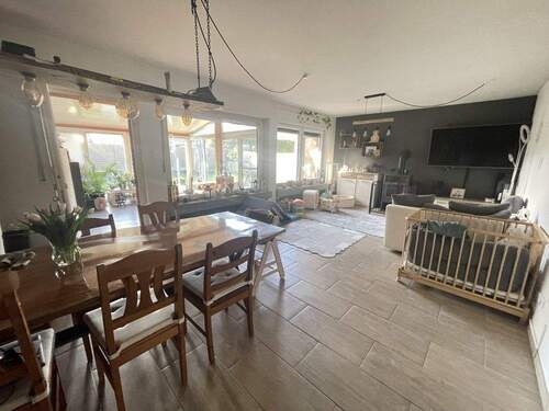 Wohnzimmer EG - 6 Zimmer Einfamilienhaus in Schortens / Grafschaft