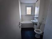 Badezimmer - 2 Zimmer Etagenwohnung zur Miete in Merseburg