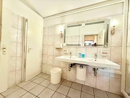 WC-Bereich Damen - 
