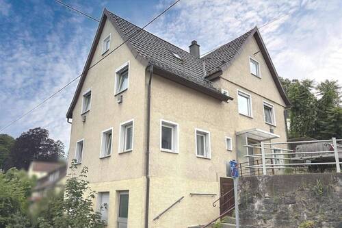 Ansicht - Freies, sanierungsbedürftiges Ein- bis Zweifamilienhaus in Stuttgart-Mühlhausen