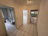 Flur - Etagenwohnung mit 62,00 m&sup2; in Paderborn / Elsen zum Kaufen