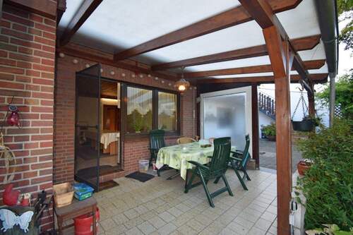 überdachte Terrasse - 