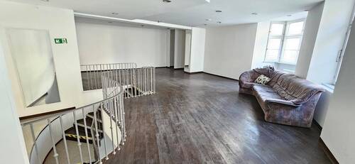 PHOTO-2024-11-26-14-01-26.jpg - Etagenwohnung mit 274,00 m&sup2; in Amberg zur Miete