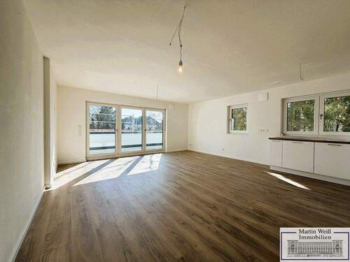 Blick in das Wohnzimmer - Etagenwohnung mit 68,00 m&sup2; in München zur Miete