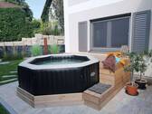 Whirlpool im Holzpodest - 