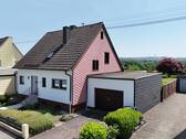 Seitenansicht - 8 Zimmer Mehrfamilienhaus, Wohnhaus zum Kaufen in Ransbach-Baumbach