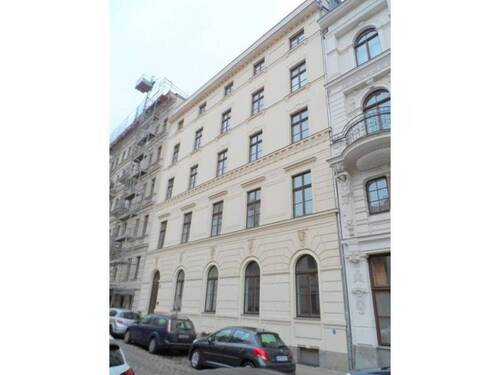 Vorderansicht - 2 Zimmer Etagenwohnung zur Miete in Leipzig