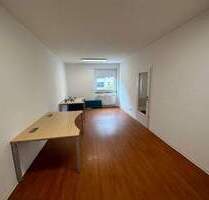 Renovierter Büroraum zur Untervermietung mit Gemeinschaftsflächen - All-in-Miete - Köln Neustadt-Süd