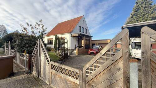 Front - 5 Zimmer Einfamilienhaus zum Kaufen in Bassum