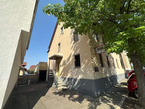 Nebeneingang - 1 Zimmer Mehrfamilienhaus, Wohnhaus zum Kaufen in Plochingen