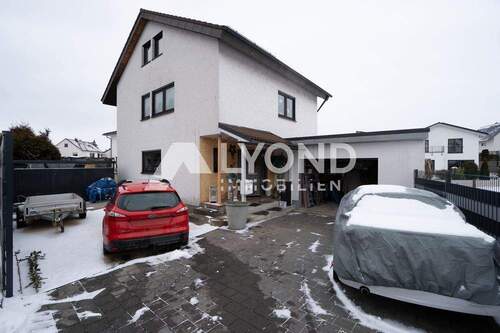 Hausansicht - Dieses schöne Einfamilienhaus sucht Sie als neuen Eigentümer!