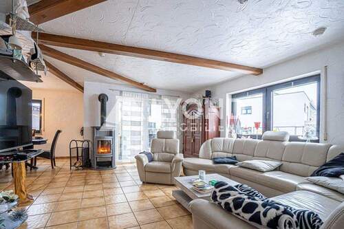 Wohnzimmer - 5 Zimmer Einfamilienhaus in Neu-Ulm / Pfuhl