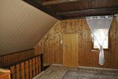 Dachgeschoss mit Treppe - 