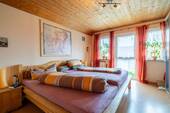 Schlafzimmer - Einfamilienhaus mit 158,60 m² in Rettenbach am Auerberg zum Kaufen