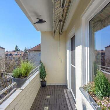 Schöner Balkon - Optimal geschnittene 4-Zimmer-Wohnung in Schwabing - mit Balkon - WG geeignet