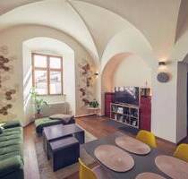 Exklusive Wohnung in der Altstadt - 2 Zimmer mit Einbauküche, großem Bad und Galerie - Amberg