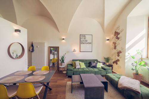 Wohnraum 2 - 2 Zimmer Etagenwohnung zur Miete in Amberg