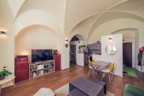 Wohnraum und Küche - 2 Zimmer Etagenwohnung in Amberg