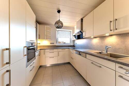 Küche - 4 Zimmer Etagenwohnung in Holzgerlingen