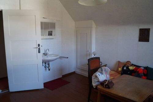 Vorderhaus OG Zimmer li - 