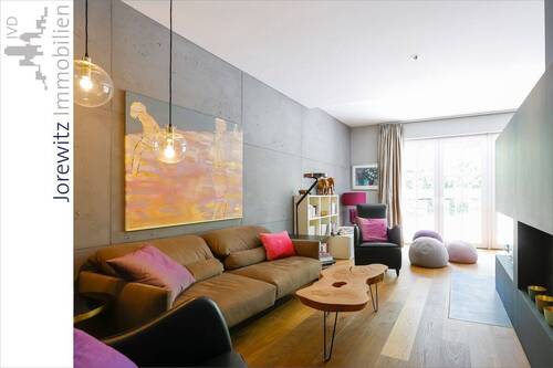 010 - Wohn- und Kaminzimmer- Ansicht 3 - 