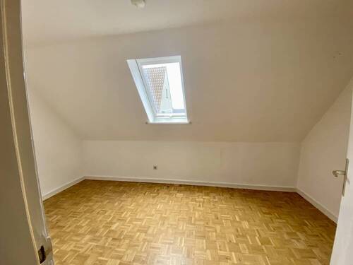 kleine Zimmer im DG - 
