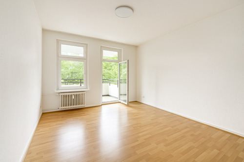. - Berlin-Schmargendorf: 3-Zimmer-Wohnung mit Balkon, Garage & Einbauküche – ruhig, gepflegt, befristet vermietet bis 052026, Top Lage