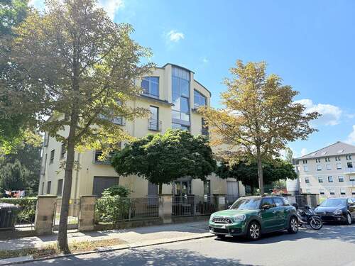 Hausansicht - 4 Zimmer Etagenwohnung in Dresden