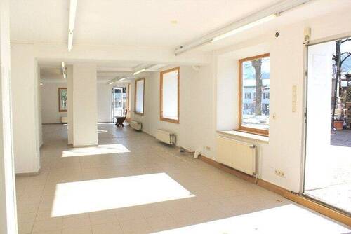 Fensterfront - Gewerbeobjekt (Büro, Produktion, Verkauf) in Schliersee
