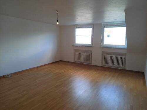 Bild 2 - 3 Zimmer Etagenwohnung zur Miete in Konz